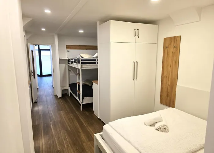 アパート - Family Jurcek