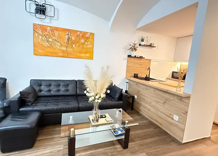 アパート - Family Jurcek